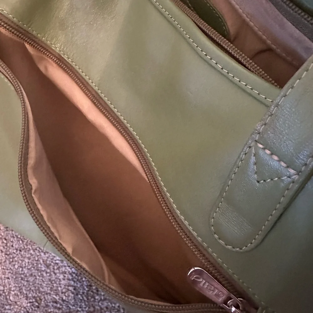 Piel VERTICAL BELTED BUSINESS TOTE